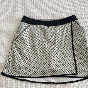 Greg Norman Collection Black and White Asymmetrical Skater Skorts